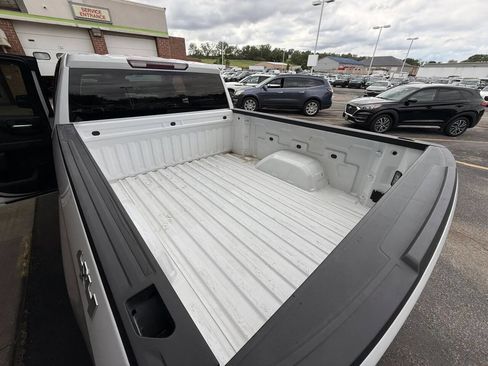 Used 2023 GMC Sierra 1500 Pro w/ Pro Value Package AWD/4WD image 23