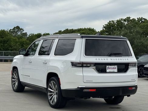 Used 2023 Jeep Grand Wagoneer Series II image 4