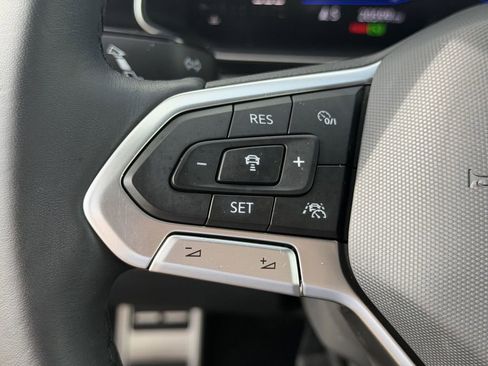 Used 2025 Volkswagen Jetta Sport FWD image 22