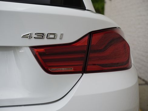 Used 2018 BMW 430i Convertible RWD image 16