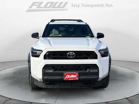 Used 2025 Toyota 4Runner SR5 image 3