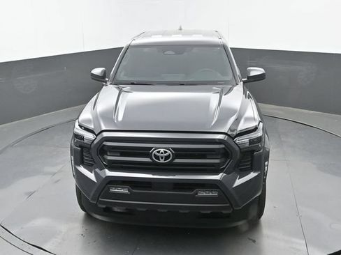 Used 2025 Toyota Tacoma SR5 RWD image 27