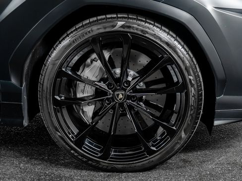 Used 2022 Lamborghini Urus AWD image 7
