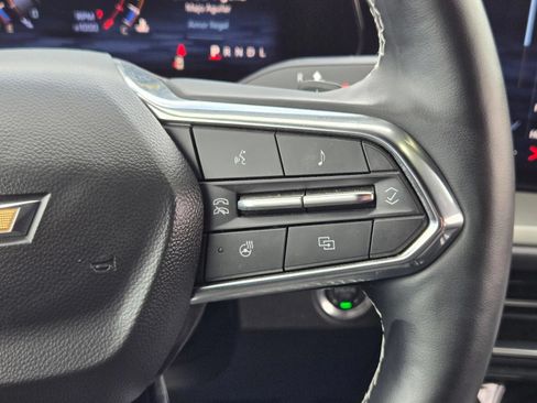 Used 2025 Chevrolet Traverse LT FWD image 14