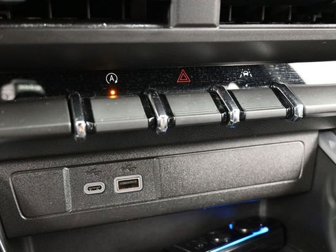 Used 2023 Chevrolet Colorado LT w/ LT Convenience Package image 26