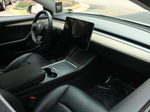 Used 2023 Tesla Model 3 Standard Range RWD image 25