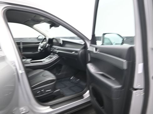 Used 2025 Hyundai Palisade SEL image 13