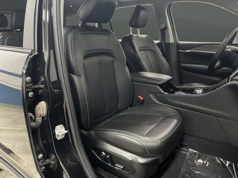 Used 2022 Jeep Grand Cherokee L Limited image 31