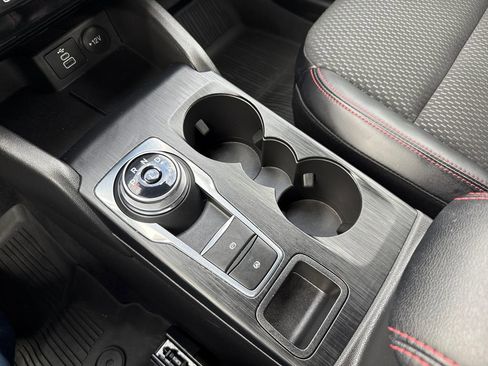 Used 2025 Ford Escape ST-Line w/ Equipment Group 301A image 23