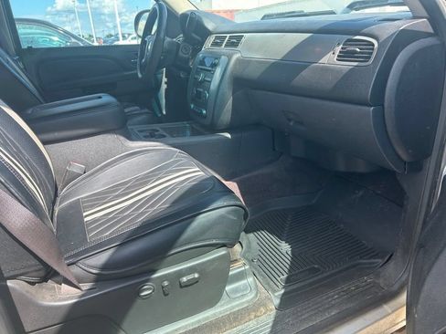 Used 2013 Chevrolet Silverado 2500 LTZ w/ LTZ Plus Package AWD/4WD image 12