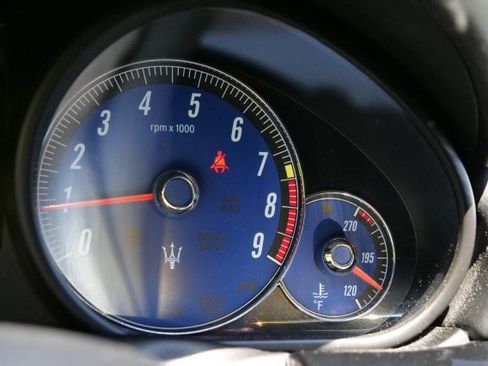 Used 2017 Maserati GranTurismo MC RWD image 8