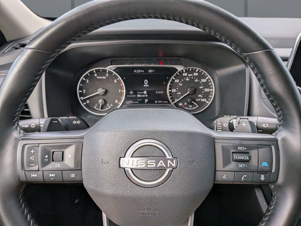 Used 2025 Nissan Rogue SV AWD/4WD image 32