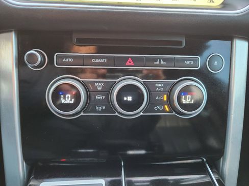Used 2017 Land Rover Range Rover Supercharged AWD/4WD image 17