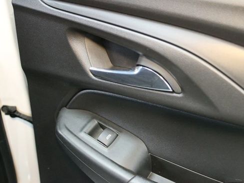 Used 2025 Chevrolet TrailBlazer LT w/ Convenience Package image 12