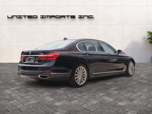 Used 2017 BMW 740i RWD image 5