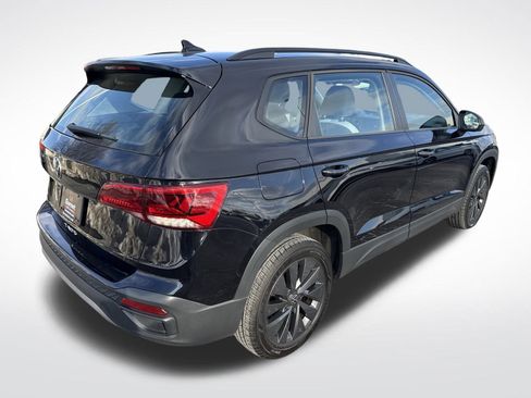 Certified 2023 Volkswagen Taos S image 5