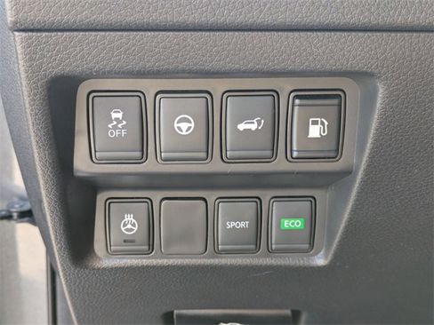 Used 2019 Nissan Rogue SL w/ Premium Package image 15