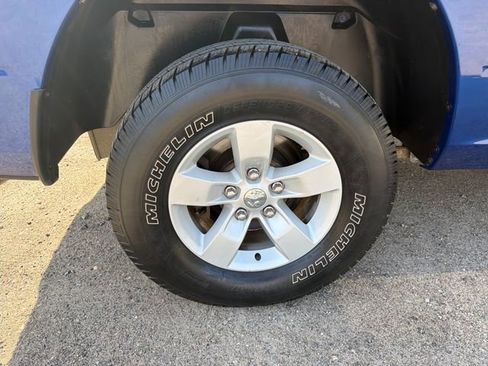 Used 2018 RAM 1500 Express AWD/4WD image 28