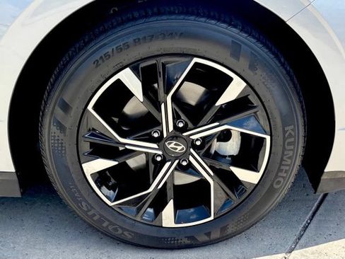Used 2025 Hyundai Sonata SEL FWD image 34