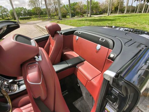 Used 2009 Mercedes-Benz SL 550 image 23