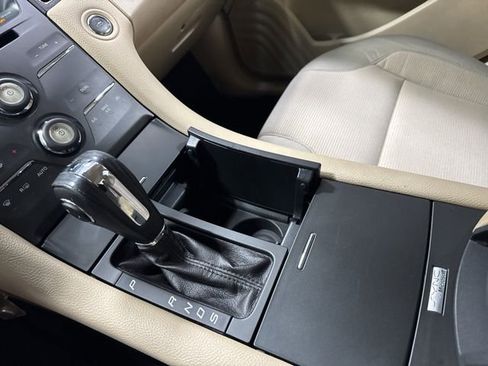 Used 2014 Ford Taurus SEL w/ Equipment Group 201A FWD image 19