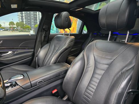 Used 2019 Mercedes-Benz S 560 4MATIC Sedan image 9