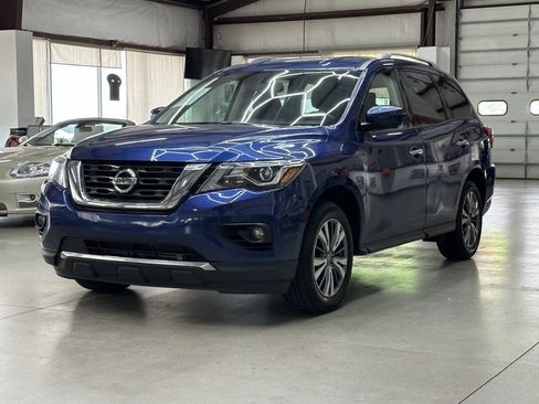Used 2020 Nissan Pathfinder SL AWD/4WD image 5