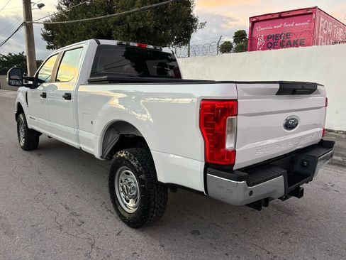 Used 2019 Ford F250 XL w/ Power Equipment Group image 3