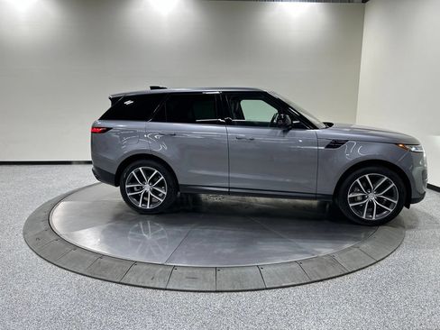 Used 2023 Land Rover Range Rover Sport SE AWD/4WD image 5
