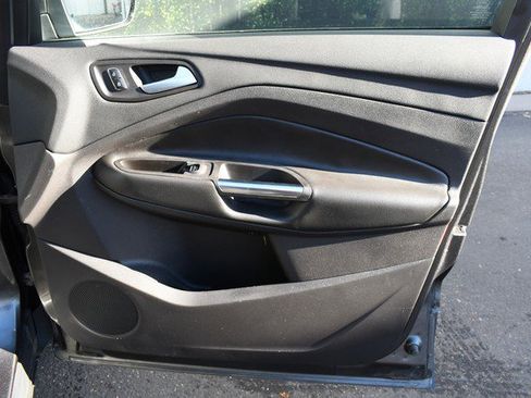 Used 2016 Ford Escape SE image 23