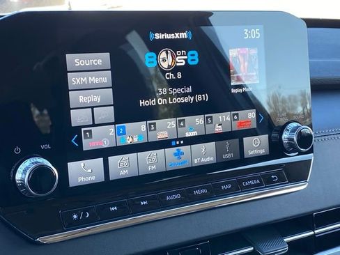 New 2025 Mitsubishi Outlander SE image 21