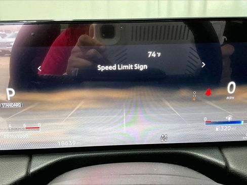 Used 2025 Nissan Armada SL w/ Captain's Chari Seat Package image 18