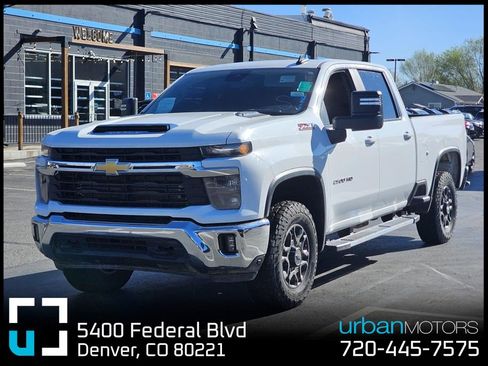 Used 2024 Chevrolet Silverado 2500 LT image 1