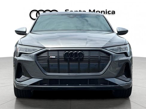 Used 2023 Audi e-tron Premium Plus w/ Premium Plus Package AWD/4WD image 10
