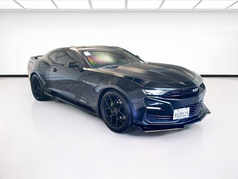 Used 2020 Chevrolet Camaro SS image 3