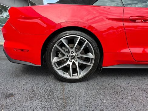 Used 2017 Ford Mustang GT Premium w/ Equipment Group 401A RWD image 33