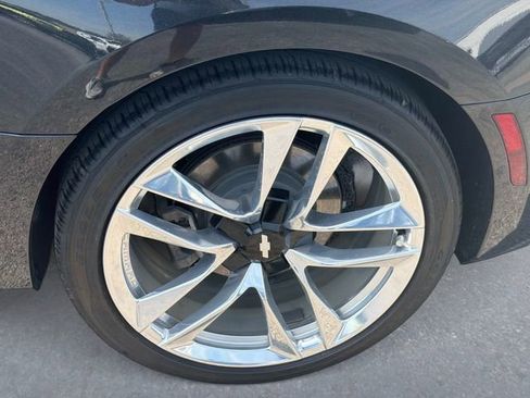 Used 2024 Chevrolet Camaro LT RWD image 10