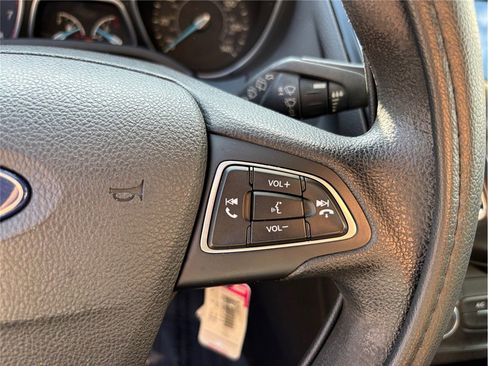 Used 2017 Ford Focus SE image 20