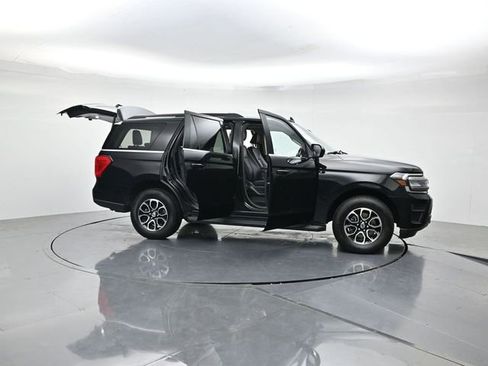 Used 2024 Ford Expedition XLT AWD/4WD image 42