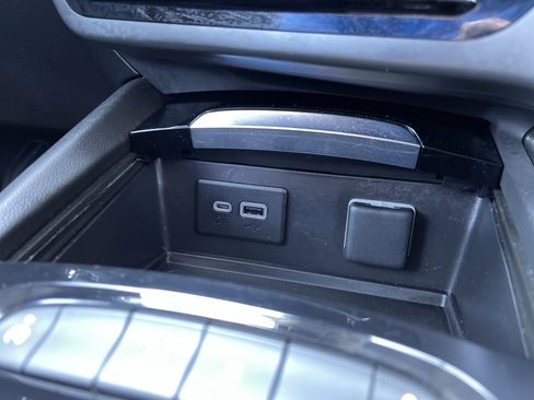 Used 2023 Buick Envision Preferred image 30