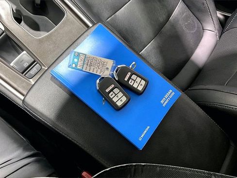 Used 2019 Honda Accord Touring image 36