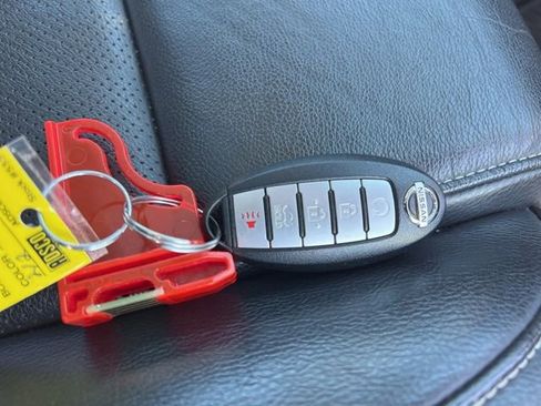 Used 2016 Nissan Maxima 3.5 SL w/ Interior Lighting Package image 39