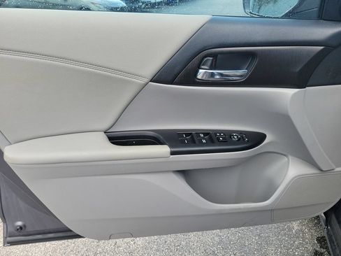 Used 2014 Honda Accord EX image 18