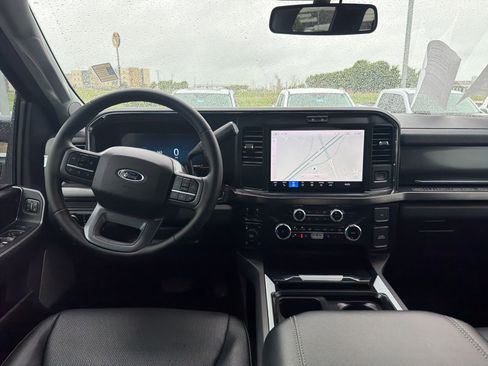 Used 2025 Ford F250 Lariat w/ FX4 Off-Road Package image 24