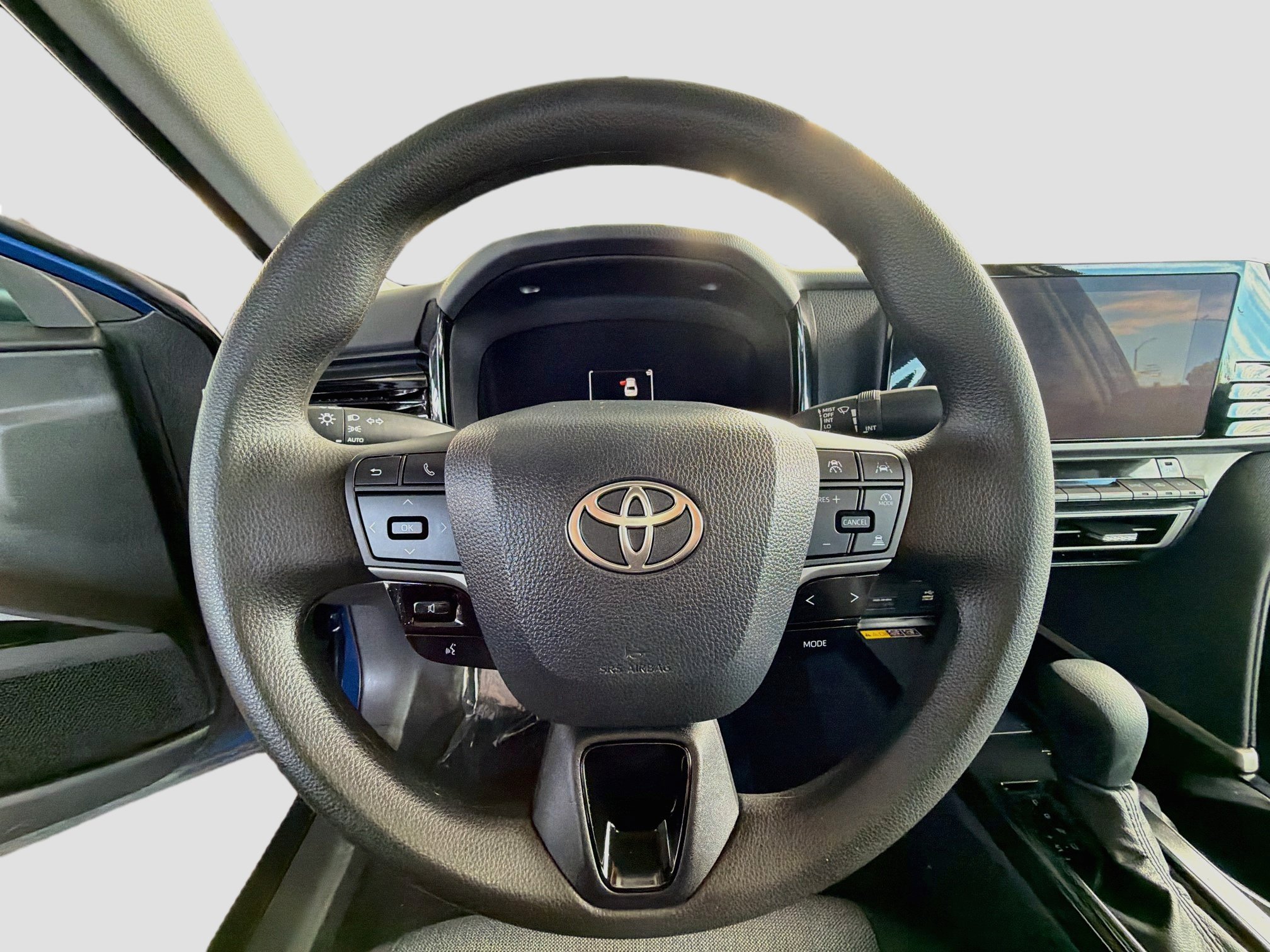 Used 2026 Toyota Camry LE FWD image 17
