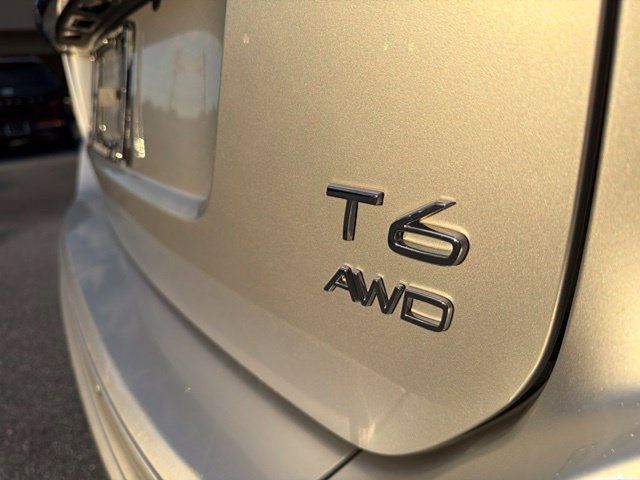 Used 2015 Volvo XC60 T6 AWD/4WD image 7