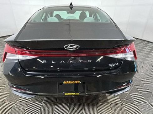 Used 2023 Hyundai Elantra Limited FWD image 4