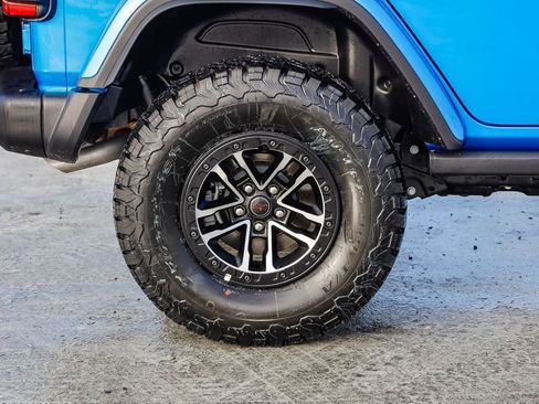 New 2025 Jeep Wrangler Unlimited Rubicon image 12