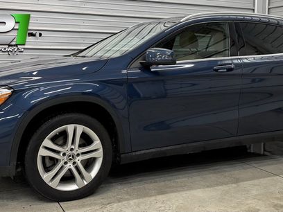 Used 2020 Mercedes-Benz GLA 250 4MATIC w/ Premium Package
