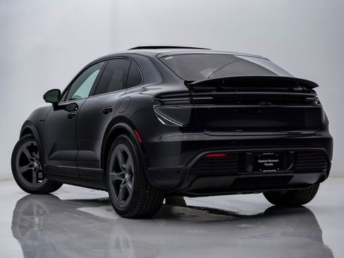 New 2026 Porsche Macan 4 Electric AWD/4WD image 3